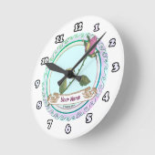 ピンクのバラ ラウンド壁時計 (傾斜)