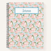 ピンクのバラ – 青と白の水玉模様 ノートブック (正面)