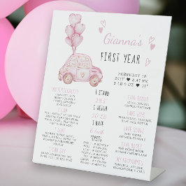 ピンクのバルーンと車の最初の誕生日マイルストーンサイン 台座サイン