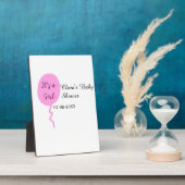 ピンクのバルーン女の子の赤ちゃんシャワー追加の名前の日付 フォトプラーク (側面)