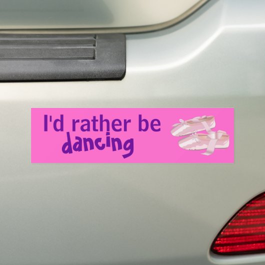 ピンクのバレエシューズのスリッパIDはむしろ踊っています バンパーステッカー (車上)