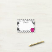 ピンクのバレーボールのシェブロンのモノグラムのポスト・イット ポストイット (デスク上)