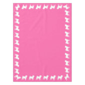 ピンクのパグシルエットパピーベビーシャワー テーブルクロス (正面)