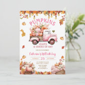 ピンクのパンプキ離れンの誕生日と干し草のスタック 招待状 (スタンド正面)