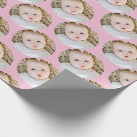 ピンクのパーソナライズされた誕生日写真 ラッピングペーパー (角)