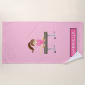 ピンクのパーソナライズな体操 ビーチタオル (正面)