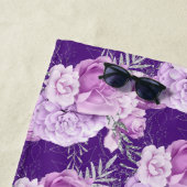 ピンクのパープルのバラの花の名前 ビーチタオル (インサイチュ)