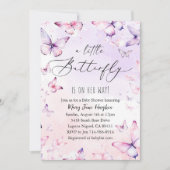 ピンクのパープルの水彩蝶のベビーシャワー 招待状 (正面)
