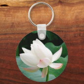 ピンクのヒントを持つピュアウォーターリリー キーホルダー (正面)