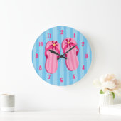 ピンクのビーチサンダル ラージ壁時計 (ホーム)
