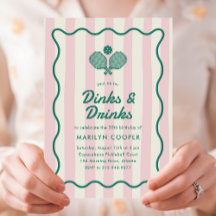 ピンクのピックボールのディンクとドリンクの誕生日パーティー