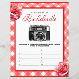 ピンクのピンナップバチェロレッテが年齢ゲームを推測