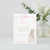 ピンクのピーターうさぎのビアトリックス 女の子のベビーシャワー ポストカード (スタンド正面)