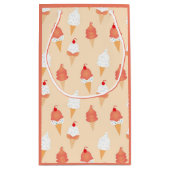 ピンクのピーチパターンを振りかけるアイスクリームコーン スモールペーパーバッグ (裏面)