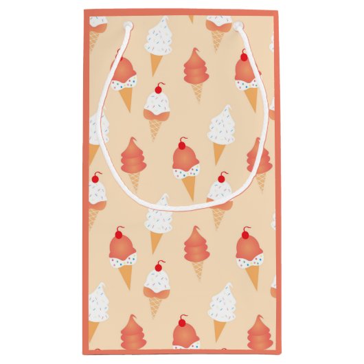 ピンクのピーチパターンを振りかけるアイスクリームコーン スモールペーパーバッグ (裏面)