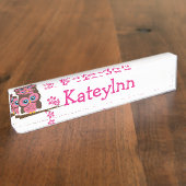 ピンクのフクロウのカスタムなモノグラムの名札 デスクネームプレート (側面)