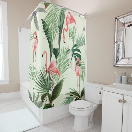 ピンクのフラミンゴとエキゾチックな花、ヤシの葉。フロ シャワーカーテン (インサイチュ)