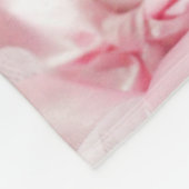 ピンクのフリースブランケットの女の赤ちゃんのテディー・ベア フリースブランケット (角)