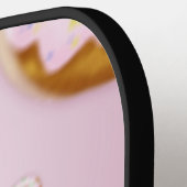 ピンクのフロストドーナツと散水模様 ピックルボールラケット (左詳細)