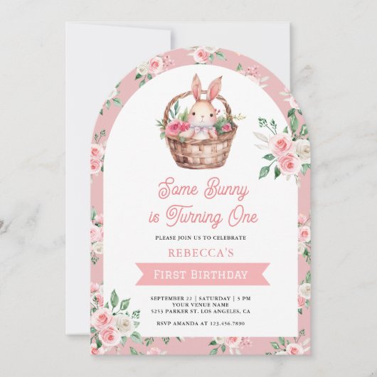 ピンクのフローラあるバニーが1歳の誕生日を飾る 招待状 (正面)
