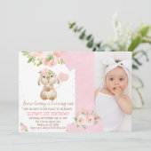 ピンクのフローラいくつかのバニー番号1番目の誕生日 招待状 (スタンド正面)