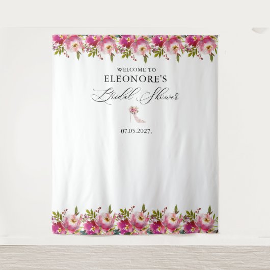 ピンクのフローラとハイヒールブライダルシャワーへようこそ タペストリー (正面)