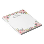 ピンクのフローラのデスクからパーソナライズされた、 ノートパッド (アングル)