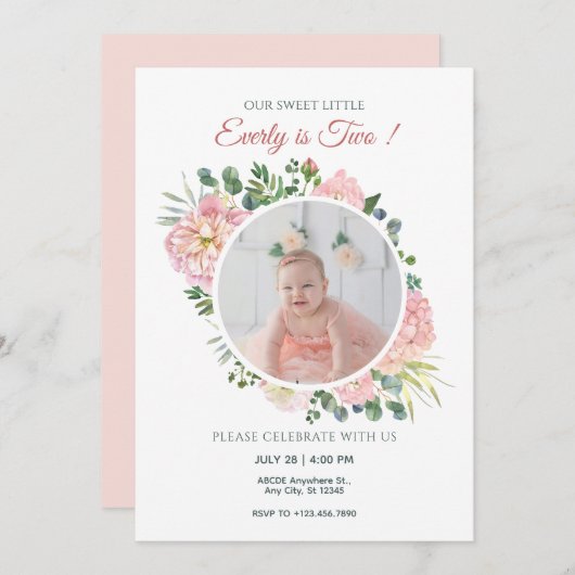 ピンクのフローラの誕生日の写真 招待状 (正面/裏面)