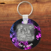 ピンクのフローラアートあなたの写真パーソナライズされた キーホルダー (裏面)