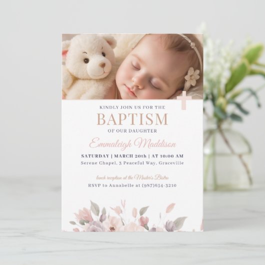 ピンクのフローラエレガンスと写真とクロスバプテスマ 招待状 (スタンド正面)