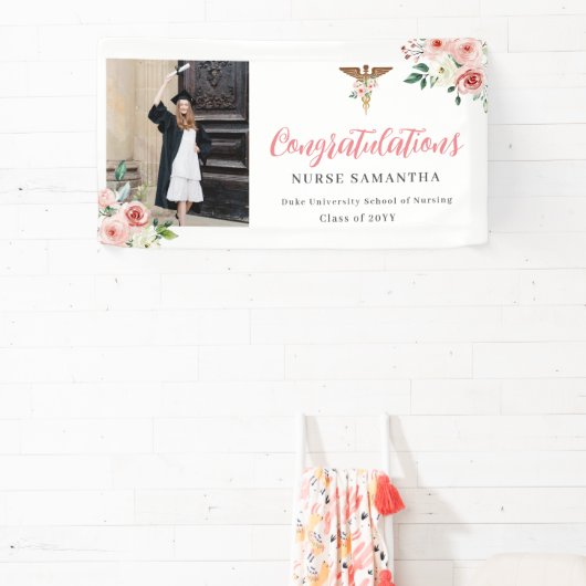 ピンクのフローラカドセウスおめでとうナース写真 横断幕 (インサイチュ)