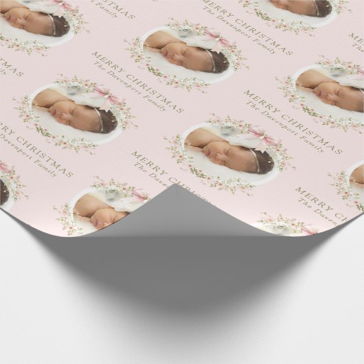 ピンクのフローラガーリーコケットボーフォトクリスマス ラッピングペーパー (角)