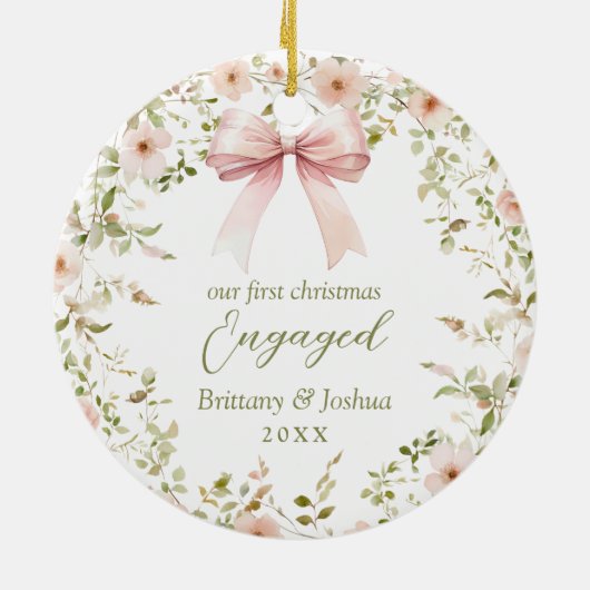 ピンクのフローラガーリーコケット1stクリスマス婚約した セラミックオーナメント (裏面)