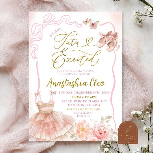 ピンクのフローラバレリナツチュウ興奮ベビーシャワー 招待状