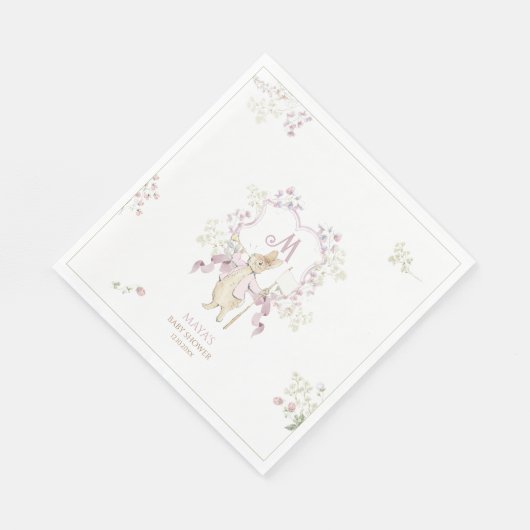 ピンクのフローラペーターザラビットモノグラムベビーシャワー スタンダードランチョンナプキン (角)