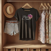 ピンクのフローラモチベーション生まれ：輝くために Tシャツ