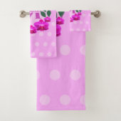 ピンクのフローラヴィンテージパーソナライズされた名イニシャル バスタオルセット (インサイチュ)