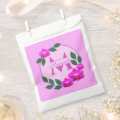 ピンクのフローラヴィンテージパーソナライズされた名イニシャル フェイバーバッグ (クリップ留めされた状態)