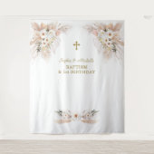 ピンクのフローラ女の子ツインズ1歳の誕生日バプティステープ タペストリー