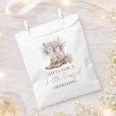 ピンクのフローラ女性のカーボーイブーツと緑のベイシャワー フェイバーバッグ (クリップ留めされた状態)