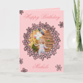 ピンクのフローラ数々のフォト誕生日 カード (正面)