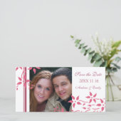 ピンクのフローラ日付の結婚写真カードを保存 セーブザデート (スタンド正面)