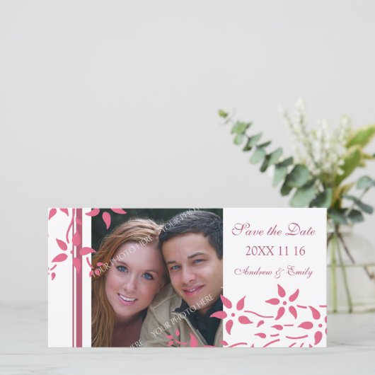 ピンクのフローラ日付の結婚写真カードを保存 セーブザデート (スタンド正面)