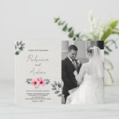 ピンクのフローラ結婚式招待状と写真 招待状 (スタンド正面)