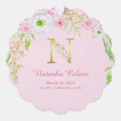 ピンクのフローラ金ゴールドレター"N"モノグラム誕生統計 オーナメントカード (正面)