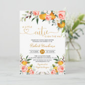 ピンクのフローラ、オレンジ色の小さなかわいこちゃん赤ちゃんシャワー 招待状 (スタンド正面)