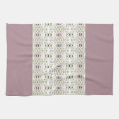 ピンクのフローラ パターン（の模様が）ある キッチンタオル (横)