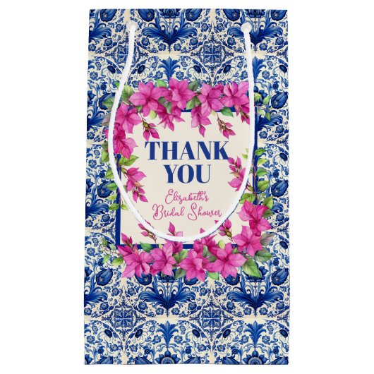 ピンクのブゲンビリア 青いタイルのウェディングシャワー スモールペーパーバッグ (正面)