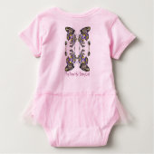 ピンクのブタおよび蝶 ベビーボディスーツ (裏面)