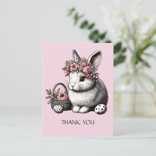 ピンクのブッシュ フラワーのイースターバニー 感謝の気持ちを込めて オーダーメイド ポストカード (スタンド正面)